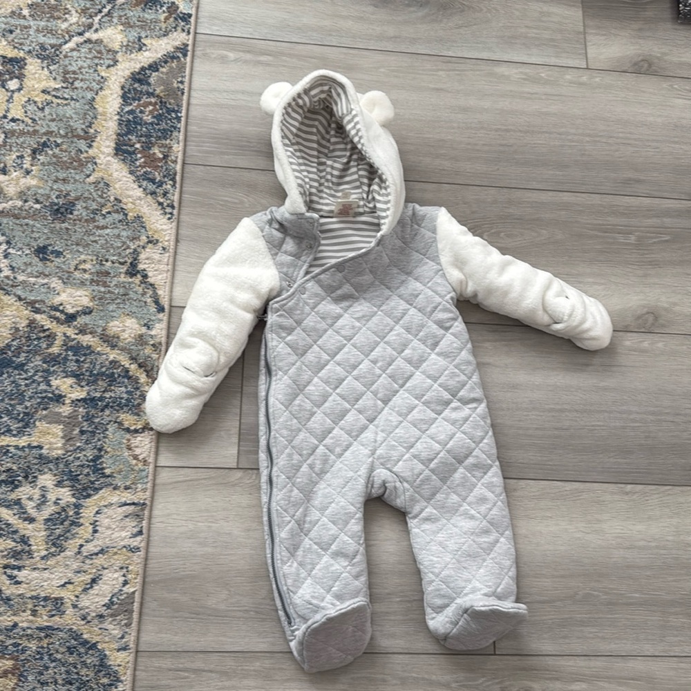 Snowsuit brand new. NWOT